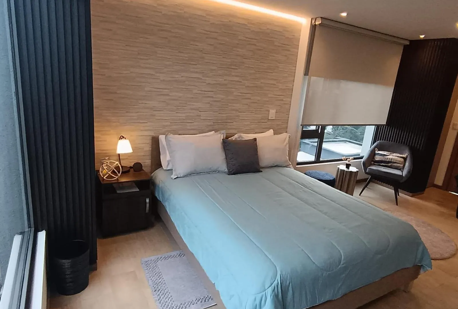 Hermoso Estudio En La Carolina Piso 13 Con Vista! Quito 0*,  Ecuador