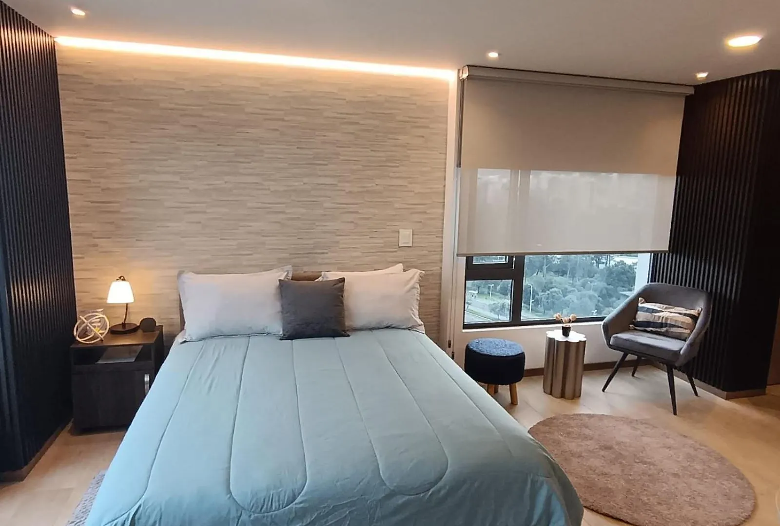 Hermoso Estudio En La Carolina Piso 13 Con Vista! Quito